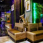 Hotel Oyo 143 Dday Resotel