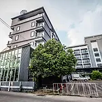 Embryo Hotel