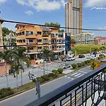 Hotel Naris Art