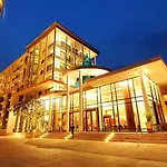Hotel Long Garden & Pavilions 5*