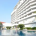 โรงแรมเวลคัม พลาซ่า 3*