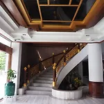 โรงแรมเวลคัม พลาซ่า