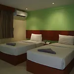 Twin Palms Pattaya, Sha Extra Certified 3* Pattaya
