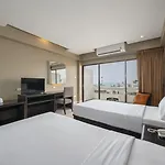 โรงแรม โรงแรมเวลคัม พลาซ่า