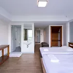 Wong Amat House 2*