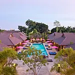 Rose Bay Resort