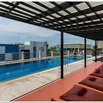 โรงแรม Sea Me Spring Tree (adults Only)