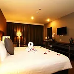Hotel Sea Me Spring Tree Hotel (Adults Only) Pattaya