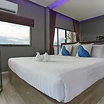 Hotel The Weekend