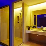 Hotel The Weekend