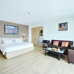 Adelphi Hotel Pattaya