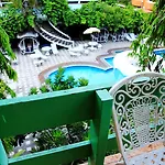โรงแรม Seashore 3*