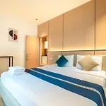 Selina Place Hotel