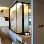 Tsix5 Phenomenal โรงแรม 5*