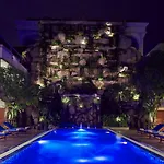 Resort The Agate Boutique