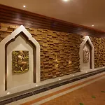 The Agate Boutique 4*