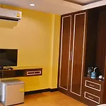 Taj Place Residency 2*