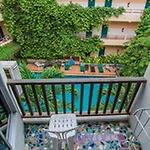 Sutus Court 2 Hotel