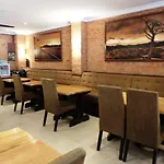 Steak And Co. Boutique 2*