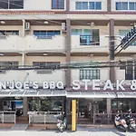 Steak And Co. Boutique Hotel