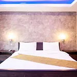 Steak And Co. Boutique Hotel 2*