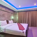 Steak And Co. Boutique Hotel