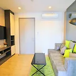 The Base - Large Luxury, 1 Bedroom, Sea View - Centre - 963
