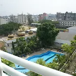 Royal Twins Palace 4*