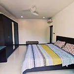 4poolvillas Villa *