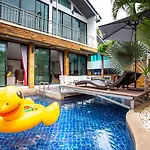 Villa 4poolvillas *