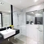 โรงแรม The Tung 3*