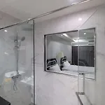 The Tung โรงแรม