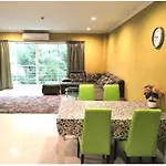 1 Bedroom For 4 Person Family อพาร์ทเม้น *