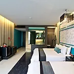 Tsix5 Quarter โรงแรม 5*