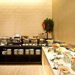 Tsix5 Quarter 5* Pattaya