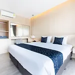 Blooming Hill Boutique 4*