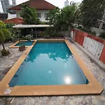 Oyo 1004 Naklua Mansion Pattaya