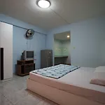 Oyo 1004 Naklua Mansion โรงแรม Pattaya