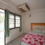 Oyo 1004 Naklua Mansion 2*