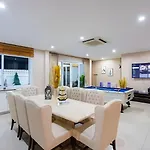 Platinum Pool โรงแรม