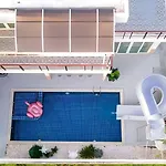 Platinum Pool