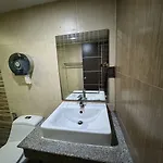 Mr.mac's Place Hotel