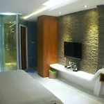 Dolphinplace 4*
