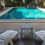 Dolphinplace 4*