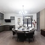 5 Bed Arcadia - 6 Villa
