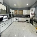 Boomvilla 2
