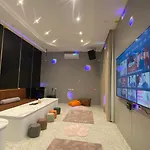 Villa Downtown Oasis 芭提雅市中心独栋泳池别墅 A 5卧6卫 Ktv Bbq 芭提雅海滩步行街500m