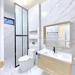 Marina Villa, North Holiday home *