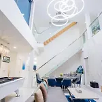 Sol, Luxe 5 Beds