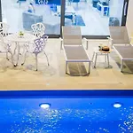 Villa Sol, Luxe 5 Beds *
